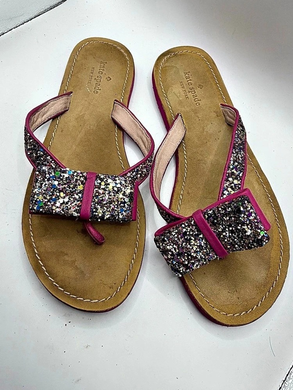Kate Spade New York โIcardaโ Glitter Bow Flip Flop Sandals in Pink US 8M